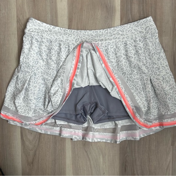 Lucky In Love Skort Skirt Leopard Gray Instinct Pleated Tennis Pickleball XL 14 - Picture 3 of 6